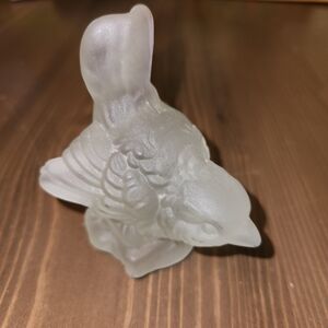 VINTAGE 1979 GOEBEL FROSTED CLEAR GLASS BIRD FIGURINE VINTAGE GLASS PAPERWEIGHT